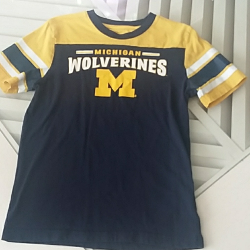 Michigan wolverines tee shirt